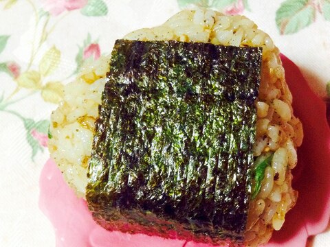 海苔佃煮＊ゆかり＊大葉＊胡麻＊おにぎり